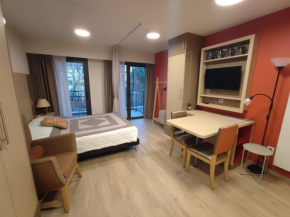 Studio Moderne PMR avec Balcon et Parking à Aix-les-Bains - FR-1-555-102